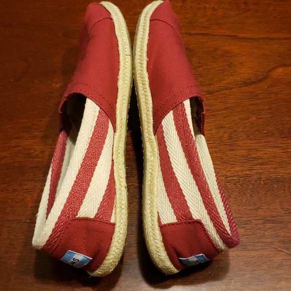 Toms red striped canvas slip ons - Picture 7 of 8